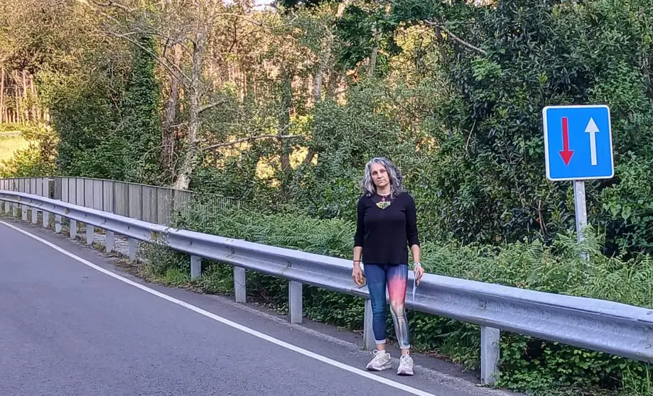 Merc&eacute; Barrientos na ponte da Pontenova