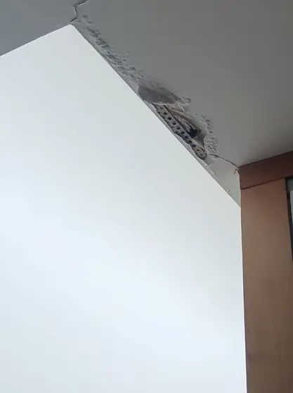 Filtraci&oacute;ns e pingueiras no Museo de Man de Camari&ntilde;as