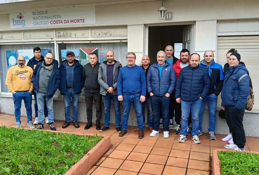 Reuni&oacute;n dos deputados Oscar Insua e Xos&eacute; Manuel Golpe co comit&eacute; de empresa de Xeal