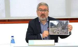 Oscar Insua levou a problem&aacute;tica do mosteiro de San Marti&ntilde;o de Oz&oacute;n &aacute; comisi&oacute;n de Educaci&oacute;n e Cultura do Parlamento galego