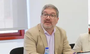 Oscar Insua reclamou no Parlamento galego a gratuidade da autov&iacute;a AG-55