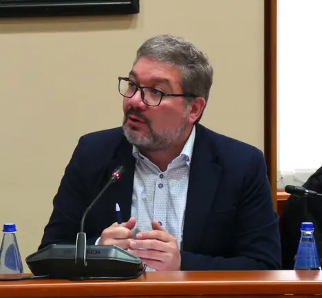 Oscar Insua en comisi&oacute;n parlamentaria