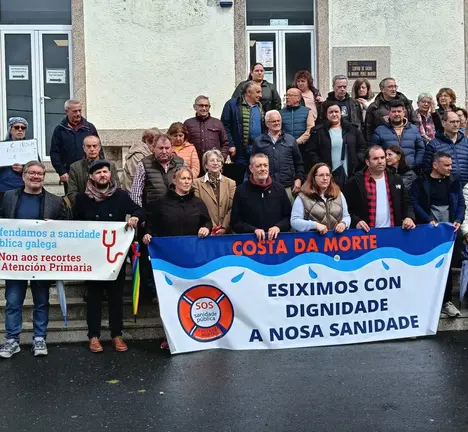 Concentraci&oacute;n pola atenci&oacute;n primaria en Baio, que foi apoiada polo BNG Costa da Morte (13/04/26)