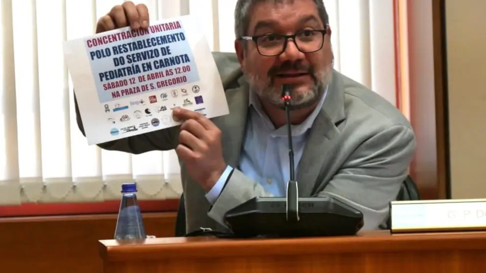 Oscar Insua na comisi&oacute;n parlamentaria 29-04-25