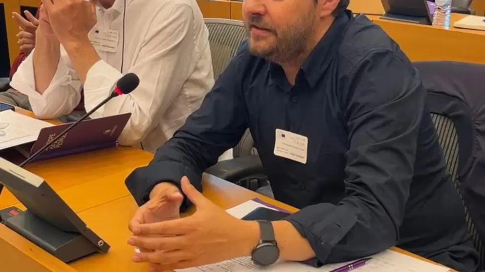 Xurxo Rodr&iacute;guez, respons&aacute;bel comarcal do BNG, nas xornadas de vivendda no Parlamento europeo